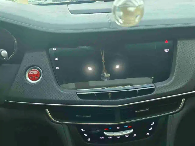 Cadillac CT6 — Фото автомобиля 11