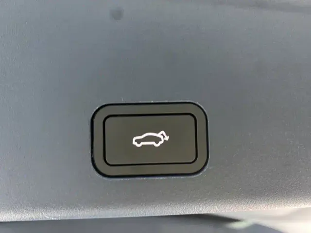ZEEKR Zeekr 009 2024 6-seat Executive AWD 108kWh — Фото автомобиля 28