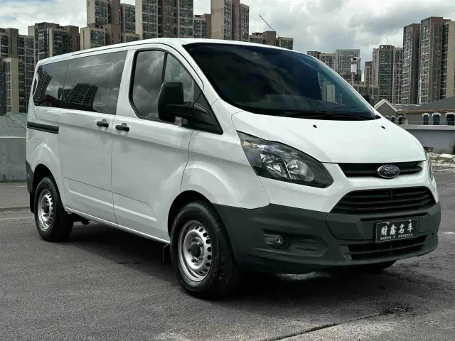 Ford Transit — Фото автомобиля 3