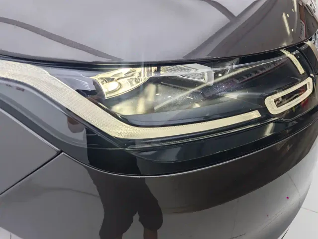 Land Rover Range Rover Velar — Фото автомобиля 10