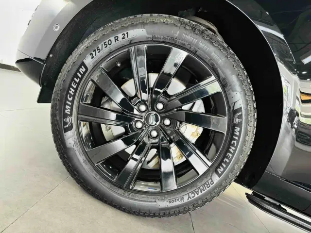 Land Rover Range Rover — Фото автомобиля 9