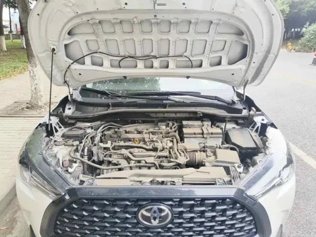 Toyota Corolla Cross — Фото автомобиля 3