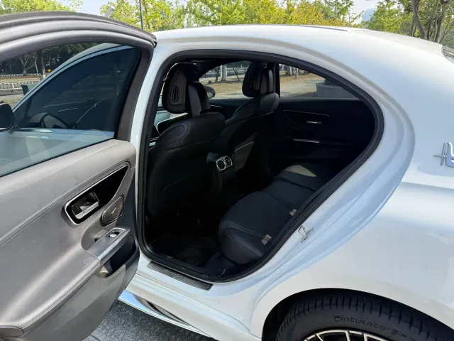 Mercedes-Benz C-Class — Фото автомобиля 10