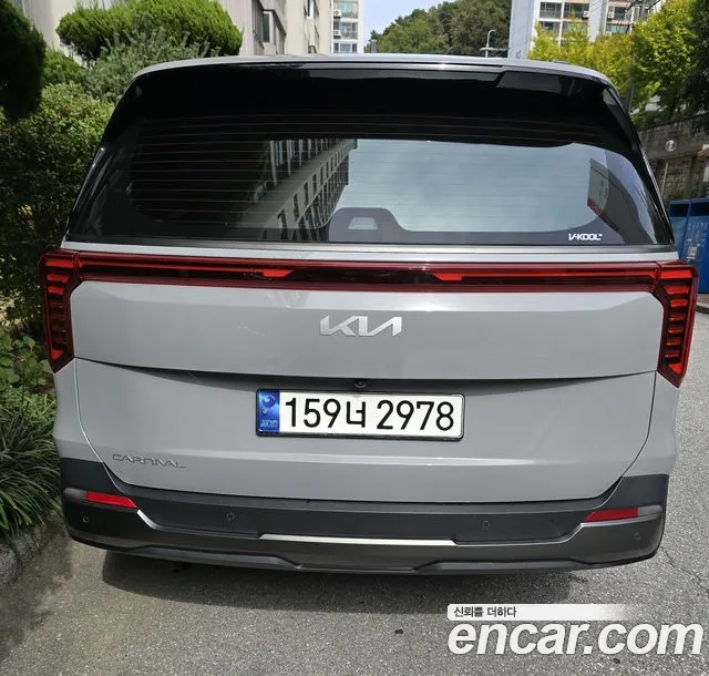 Kia Carnival 4th Gen — Фото автомобиля 4
