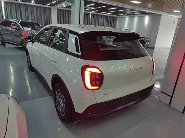 GAC Aion UT — Фото автомобиля 4