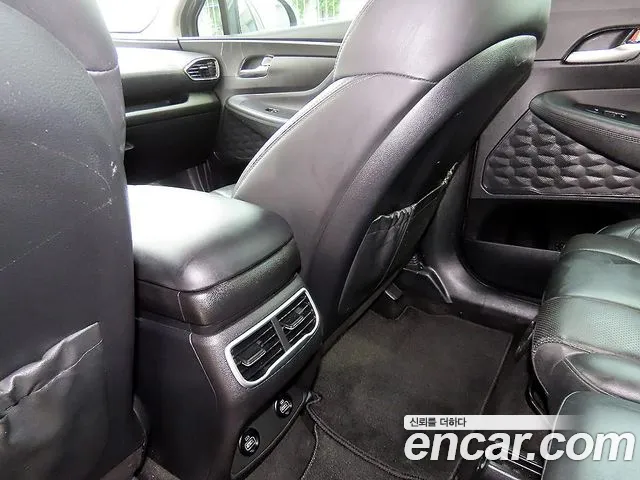 Hyundai Santa Fe Santa Fe (New) — Фото автомобиля 16