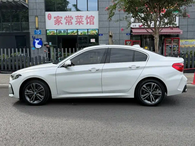BMW 1 Series — Фото автомобиля 3
