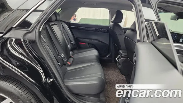 Hyundai Grandeur GN7 — Фото автомобиля 12