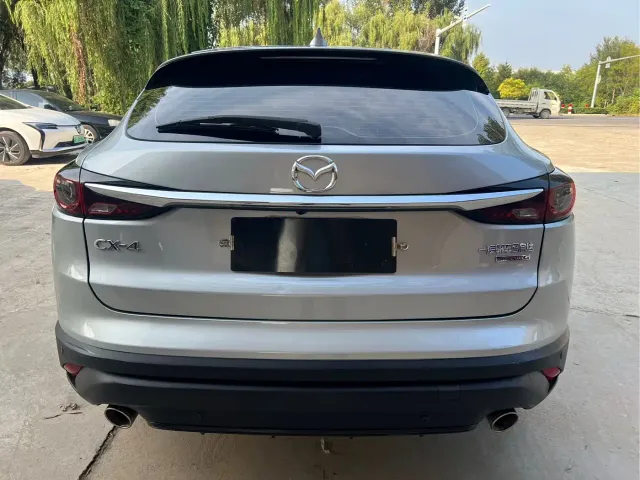 Mazda CX-4 — Фото автомобиля 8