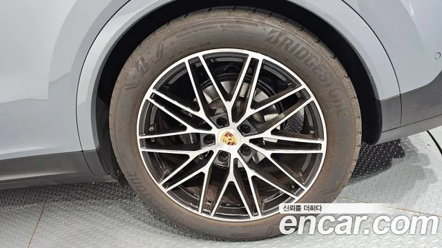 Porsche Cayenne PO536 — Фото автомобиля 6