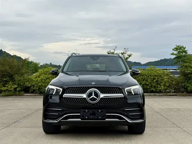 Mercedes-Benz GLE-Class — Фото автомобиля 2