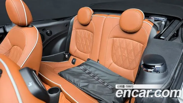 Mini Cooper Convertible — Фото автомобиля 12
