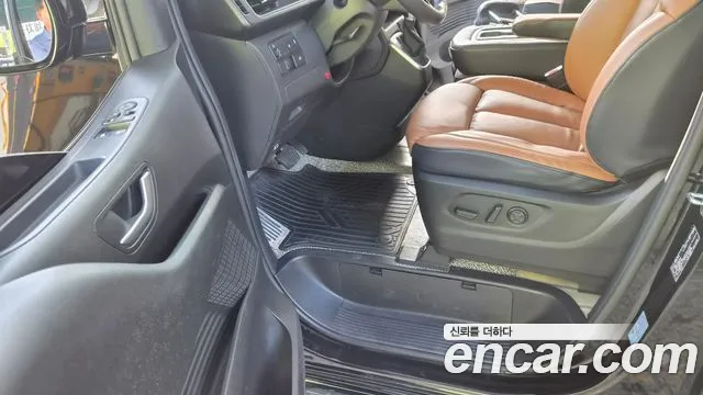 Hyundai Staria Staria Tourer 9 мест — Фото автомобиля 12