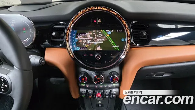 Mini Cooper Convertible — Фото автомобиля 12