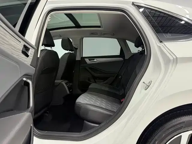 Volkswagen Sagitar — Фото автомобиля 8