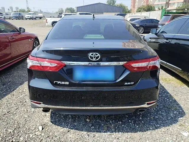 Toyota Camry — Фото автомобиля 5