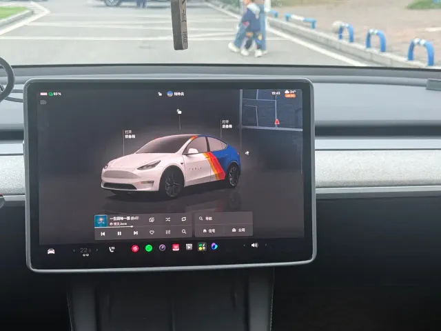 Tesla Model Y — Фото автомобиля 7