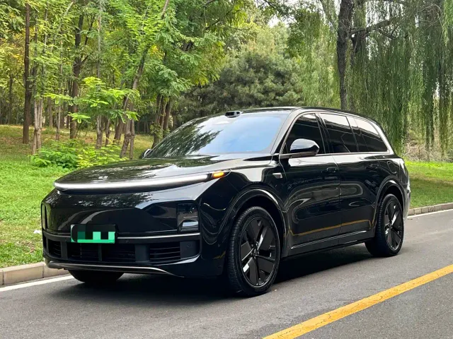 Фотография автомобиля — Li Auto L9