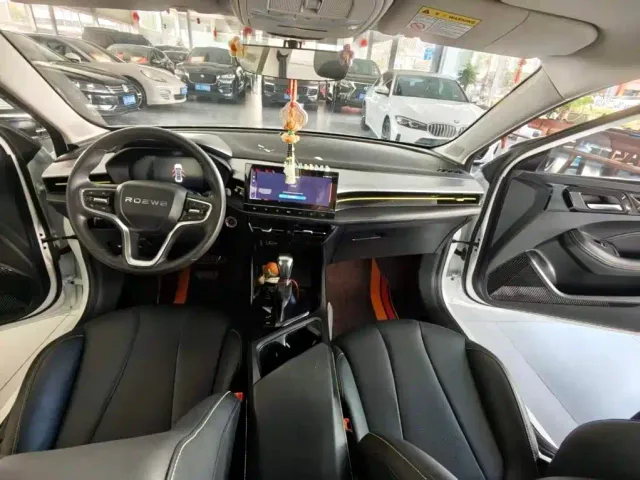 Roewe i5 — Фото автомобиля 8