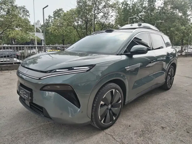 Фотография автомобиля — BYD Tang L