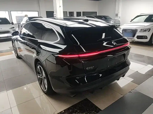 Nio ET5 Touring — Фото автомобиля 4