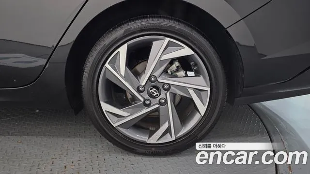 Hyundai Avante — Фото автомобиля 6