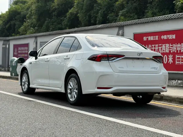 Toyota Corolla — Фото автомобиля 6