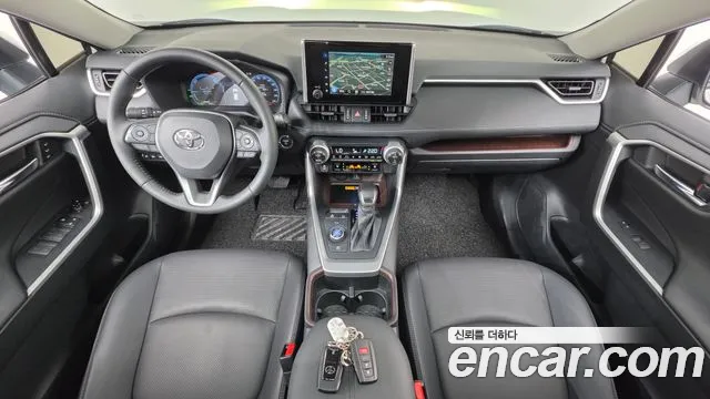 Toyota RAV4 — Фото автомобиля 7