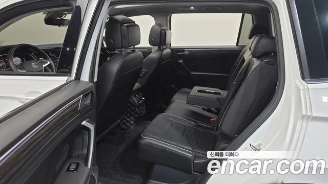 Volkswagen Tiguan — Фото автомобиля 26