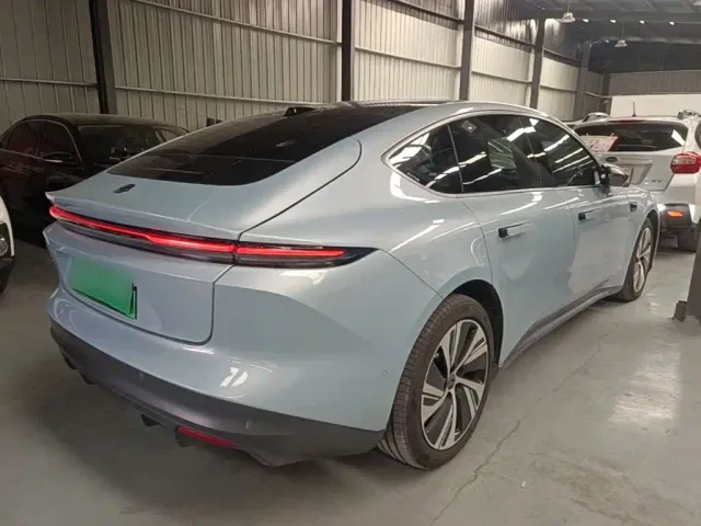 Nio ET5 — Фото автомобиля 6