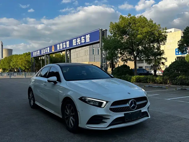 Mercedes-Benz A-Class — Фото автомобиля 2