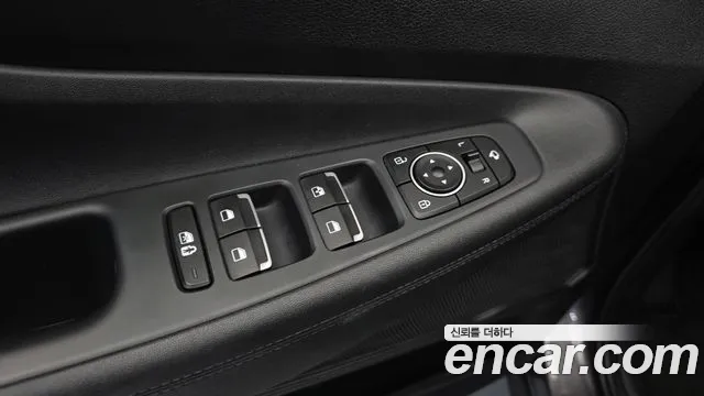 Hyundai Santafe Новый Santa Fe Дизель 2.2 2WD — Фото автомобиля 20