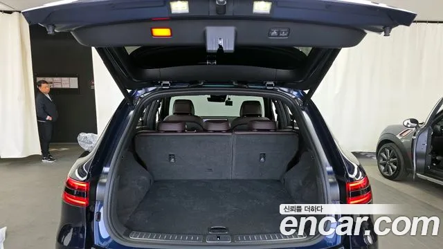 Genesis GV70 2.5T Бензин AWD — Фото автомобиля 18