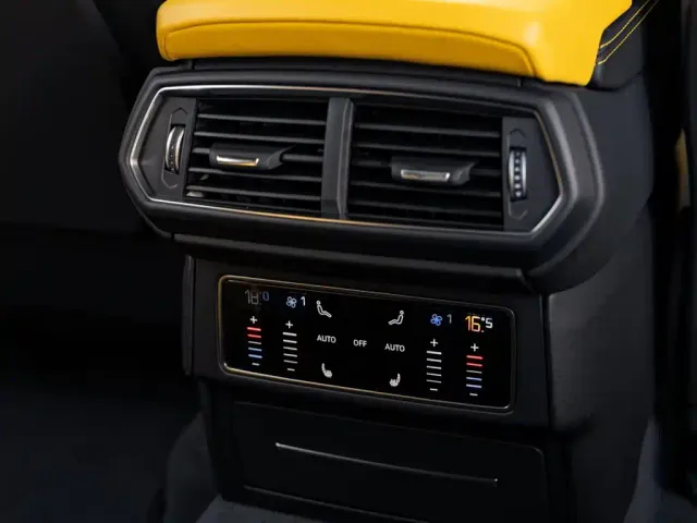 Lamborghini Urus — Фото автомобиля 23