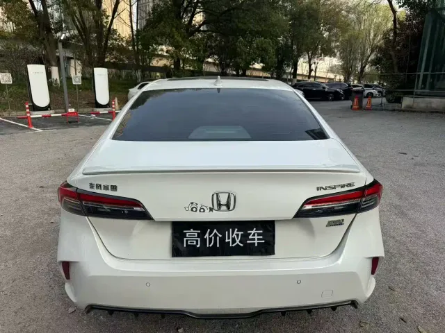 Honda Inspire — Фото автомобиля 5
