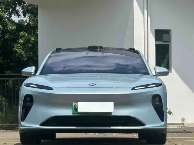Nio ET5 Touring — Фото автомобиля 2