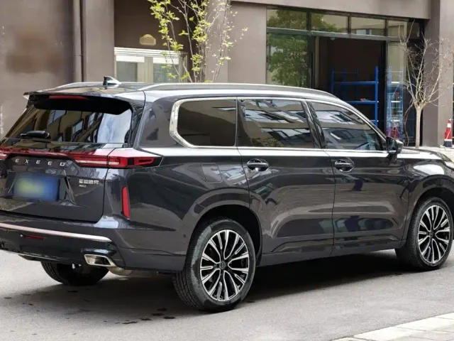 Exeed VX — Фото автомобиля 6