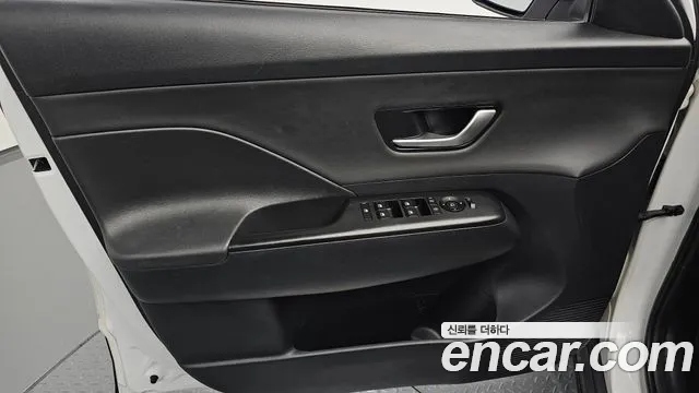 Hyundai Kona — Фото автомобиля 13