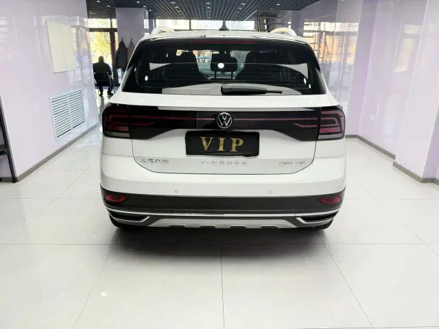 Volkswagen T-Cross — Фото автомобиля 3