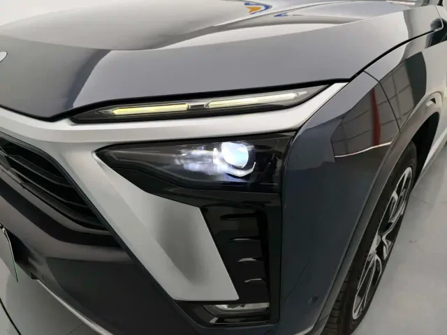 Nio ES8 — Фото автомобиля 28