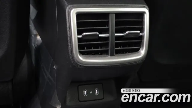 Kia K5 Новый K5 3 поколение 2.0 LPi(Для проката) — Фото автомобиля 28