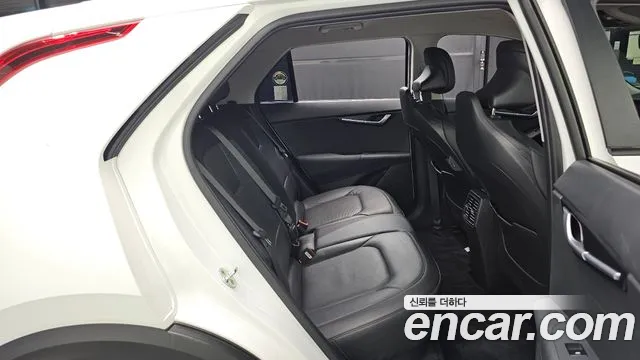Kia Niro — Фото автомобиля 17