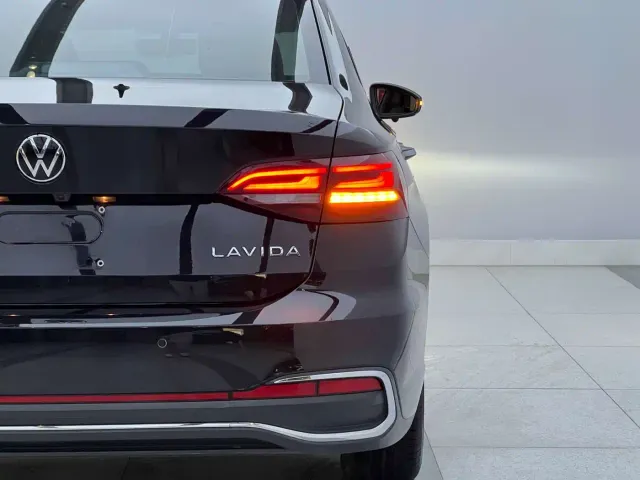 Volkswagen Lavida — Фото автомобиля 5