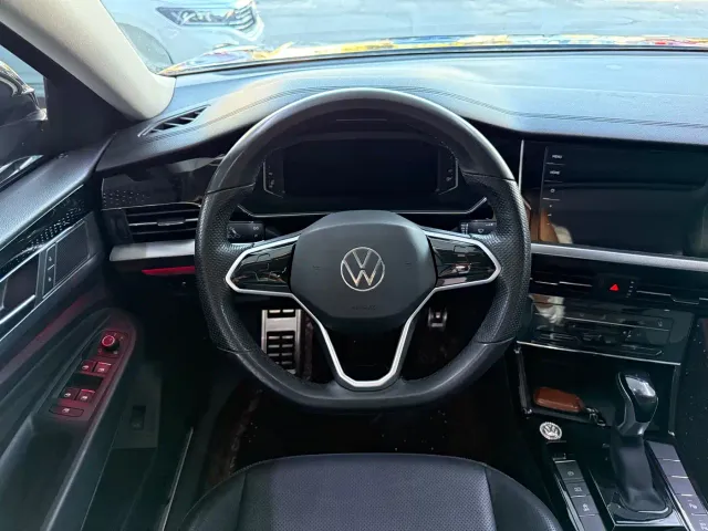 Volkswagen Passat — Фото автомобиля 8