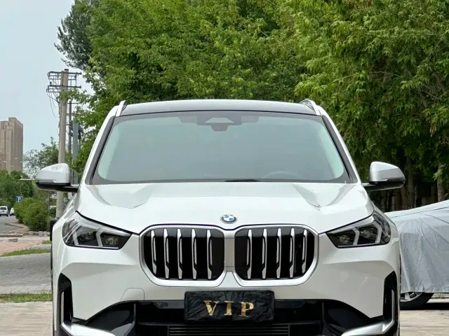 BMW X1 — Фото автомобиля 2