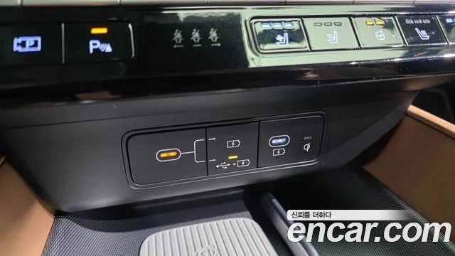 Hyundai Grandeur GN7 — Фото автомобиля 19