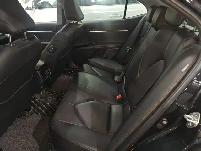 Toyota Camry — Фото автомобиля 16