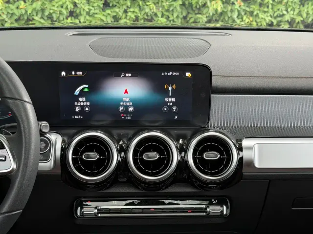 Mercedes-Benz GLB-Class — Фото автомобиля 7