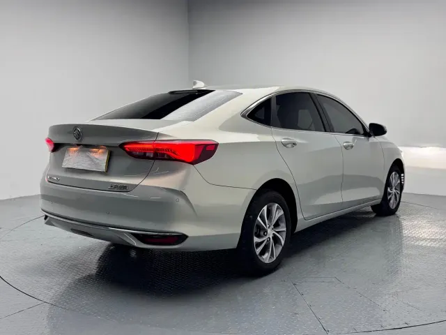 Buick Verano — Фото автомобиля 4