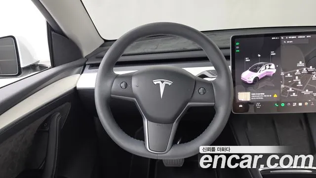 Tesla Model Y — Фото автомобиля 13